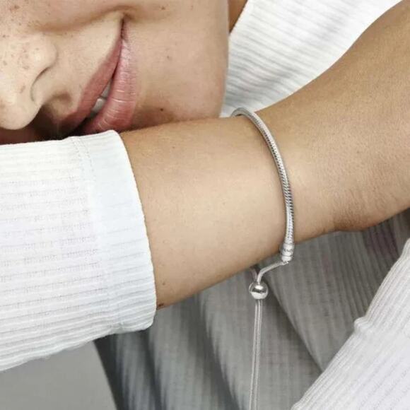 PANDORA Moments Snake Chain Slider Bracelet in Silver - Picture 2 of 10